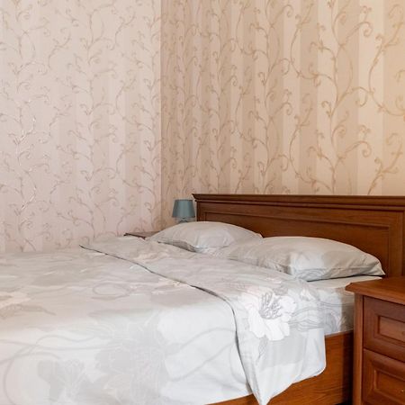 Apartment On Virmenska, One Bedroom Lwów Zewnętrze zdjęcie